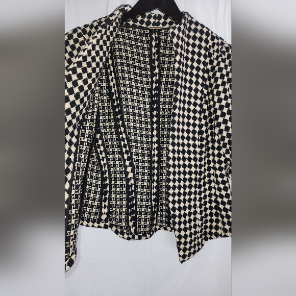 Designer Amelia Toro 100% wool jacket top with short sleeves size 8 - Picture 4 of 8